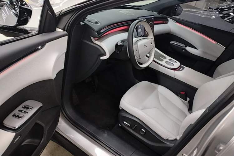 Used XPeng G7 2025 Model—602 Long Range Max Driver Seat