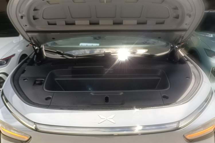 Used XPeng G7 2025 Model—702 Ultra Long Range Engine Bay