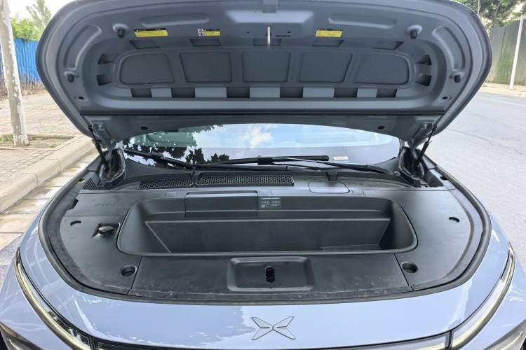 Used XPeng G7 2025 Model—702 Ultra Long Range Engine Bay