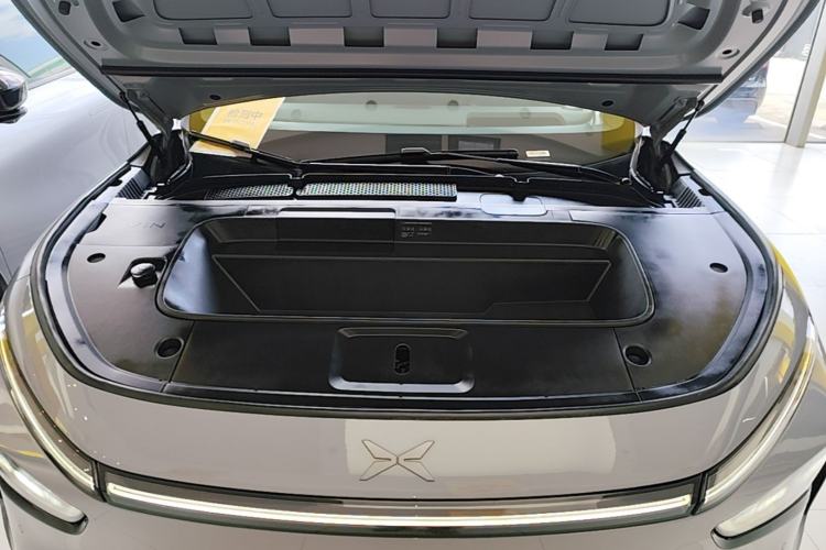 Used XPeng G7 2025 702 Max Engine Bay