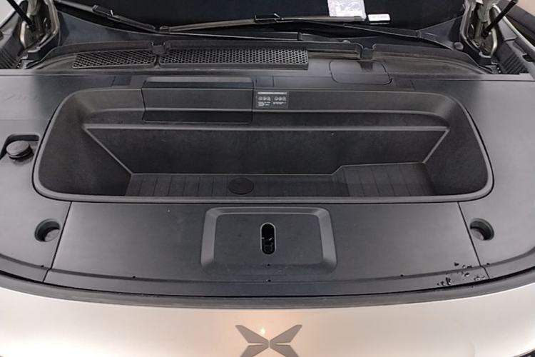 Used XPeng G7 2025 Model—602 Long Range Max Engine Bay