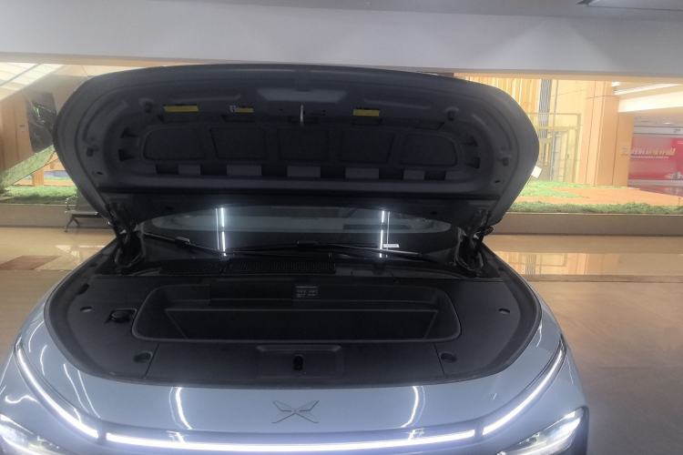 Used XPeng G7 2025 Model—702 Ultra Long Range Engine Bay