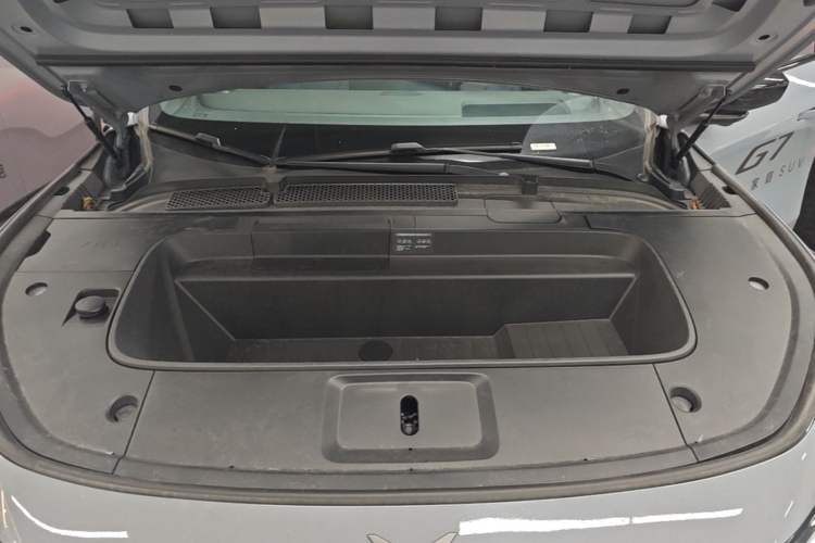 Used XPeng G7 2025 Model—702 Ultra Long Range Engine Bay