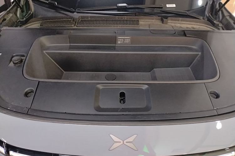 Used XPeng G7 2025 Model—702 Ultra Long Range Engine Bay