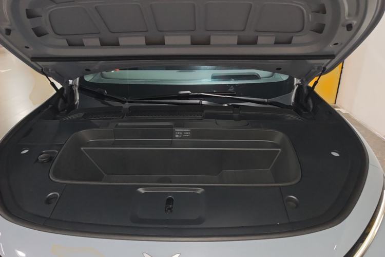 Used XPeng G7 2025 Model—702 Ultra Long Range Engine Bay