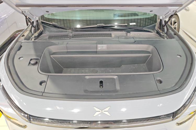 Used XPeng G7 2025 Model—702 Ultra Long Range Engine Bay