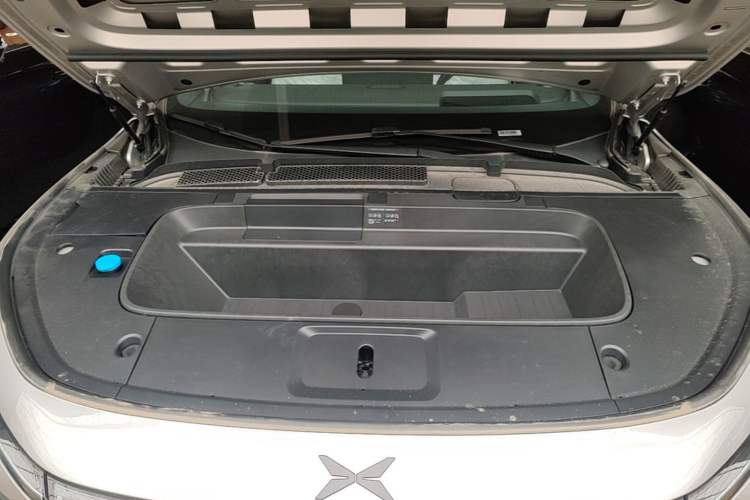 Used XPeng G7 2025 702 Max Engine Bay