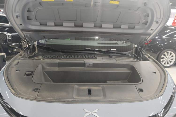 Used XPeng G7 2025 Model—702 Ultra Long Range Engine Bay