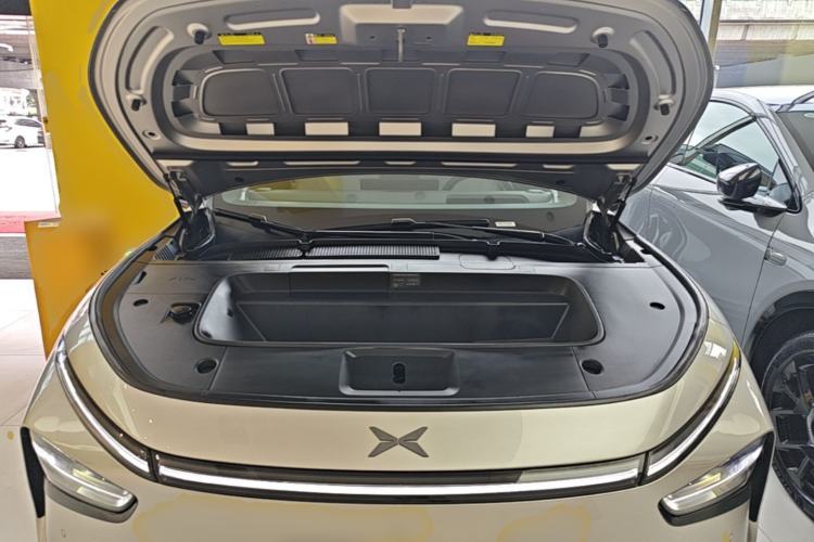 Used XPeng G7 2025 Model—702 Ultra Long Range Engine Bay