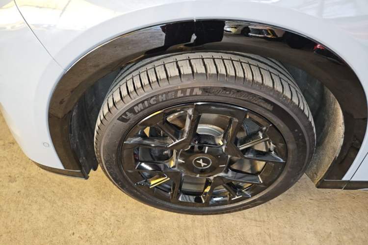 Used XPeng G7 2025 702 Max Exterior 4