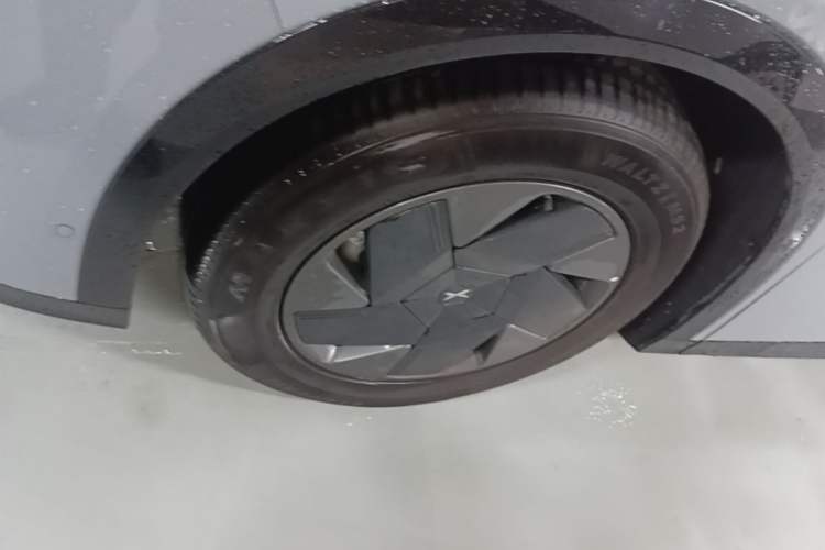 Used XPeng G7 2025 702 Max Exterior 4