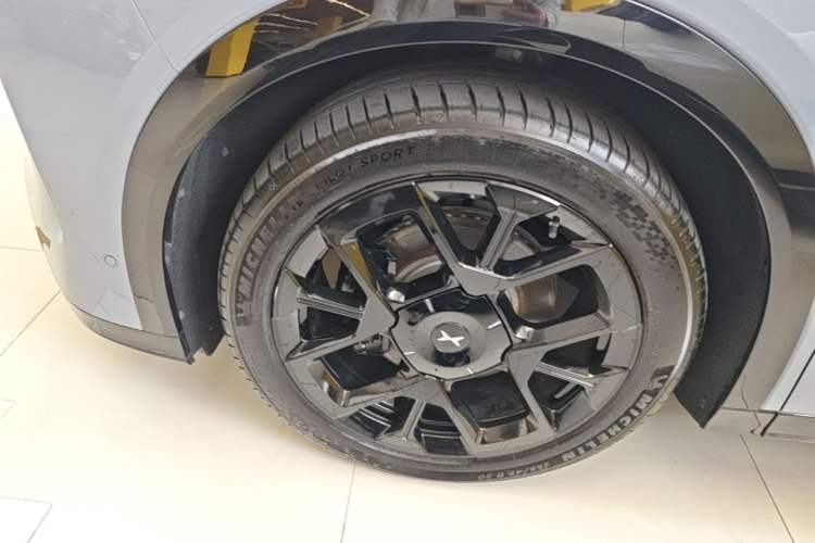 Used XPeng G7 2025 702 Max Exterior 4
