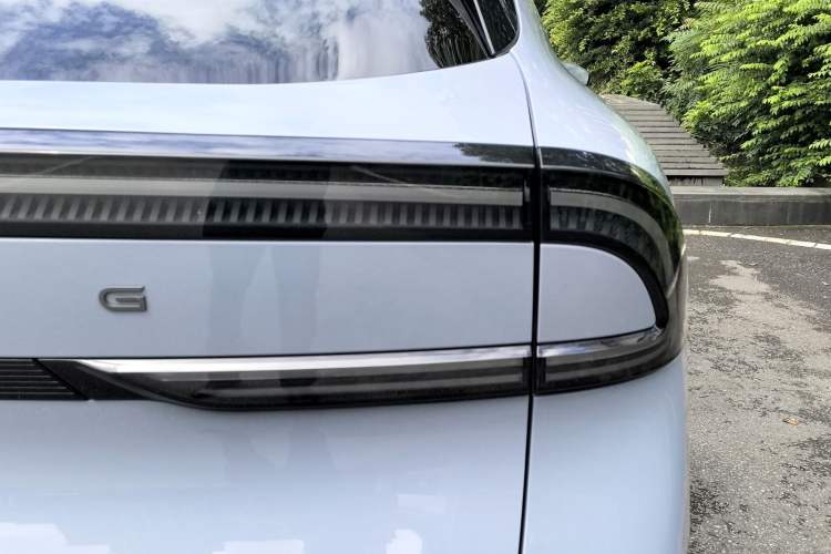 Used XPeng G7 2025 702 Max Exterior 9
