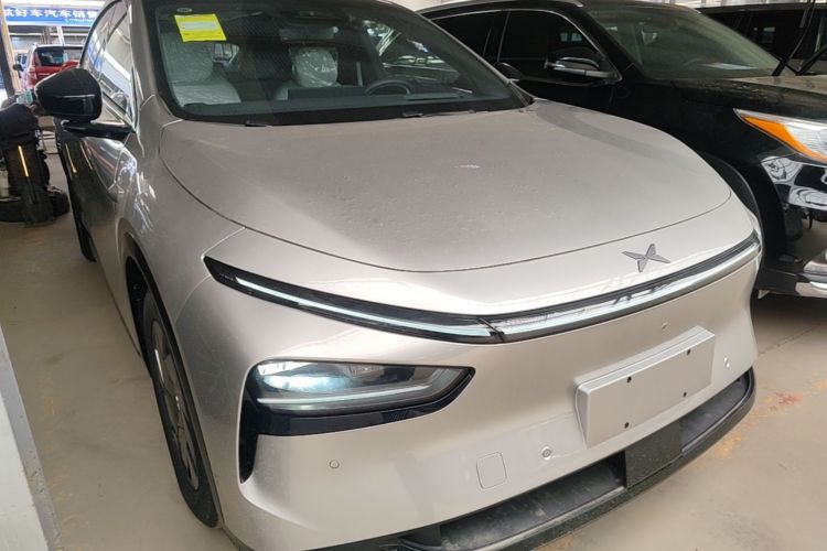 Used XPeng G7 2025 702 Max Front Right 45 Deg