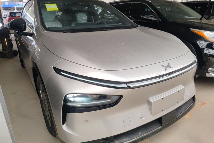 Used XPeng G7 2025 702 Max Front Right 45 Deg