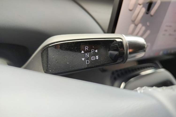 Used XPeng G7 2025 Model—702 Ultra Long Range Gear Lever