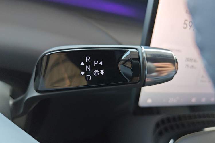 Used XPeng G7 2025 Model—702 Ultra Long Range Gear Lever