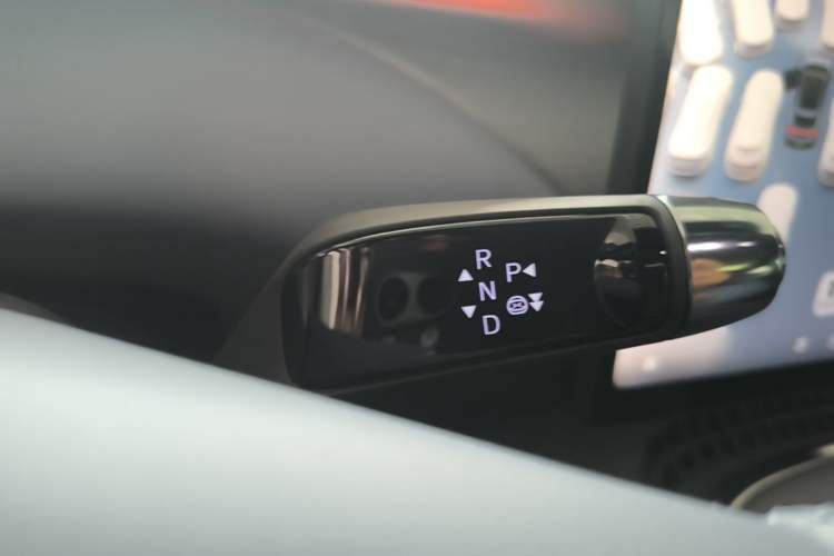 Used XPeng G7 2025 Model—702 Ultra Long Range Gear Lever