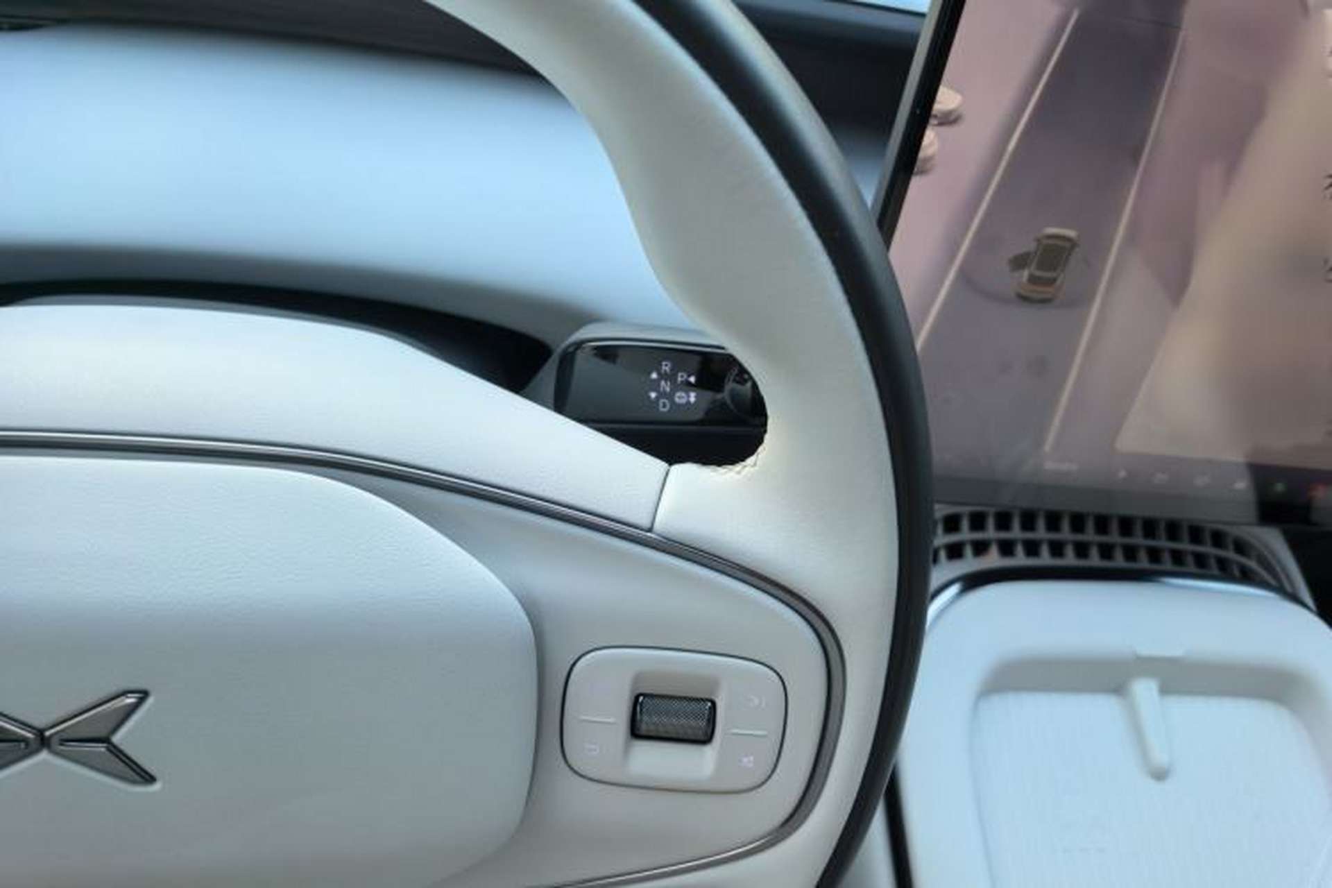 Used XPeng G7 2025 Model—602 Long Range Max Gear Lever