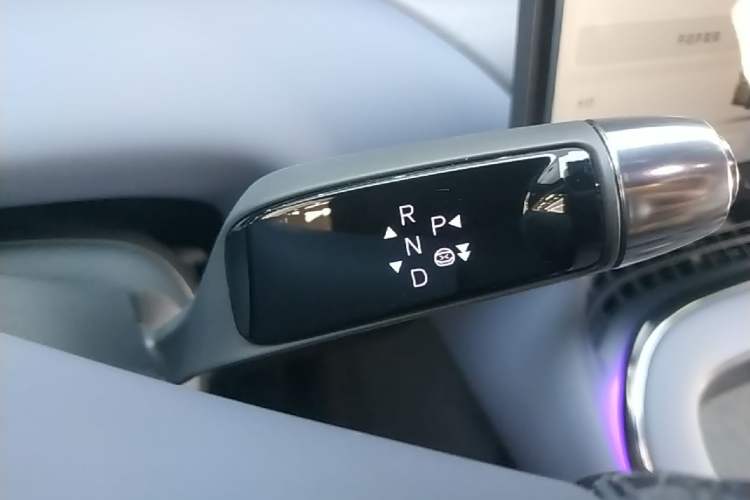 Used XPeng G7 2025 Model—702 Ultra Long Range Gear Lever