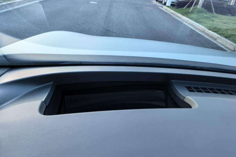 Used XPeng G7 2025 Model—602 Long Range Max Interior 12