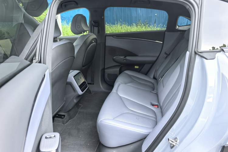 Used XPeng G7 2025 Model—702 Ultra Long Range Interior 4
