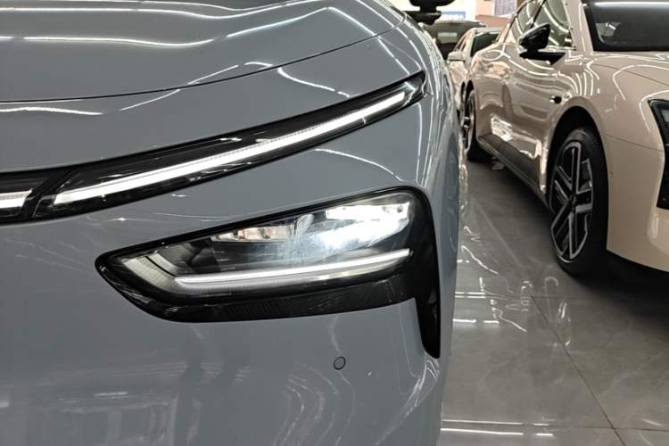 Used XPeng G7 2025 Model—702 Ultra Long Range Left Front Headlight
