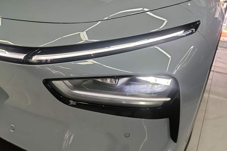Used XPeng G7 2025 Model—702 Ultra Long Range Left Front Headlight