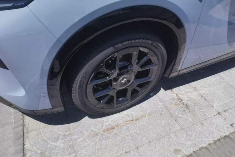 Used XPeng G7 2025 702 Max Left Front Wheel Hub