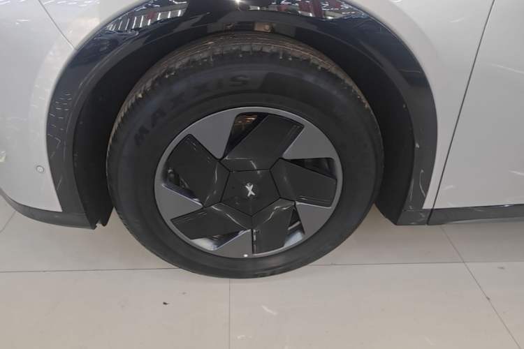 Used XPeng G7 2025 702 Max Left Front Wheel Hub