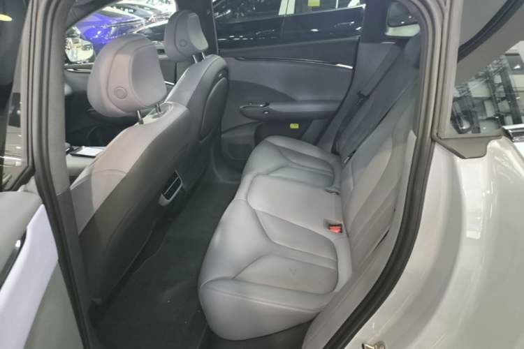 Used XPeng G7 2025 Model—702 Ultra Long Range Left Rear Seat