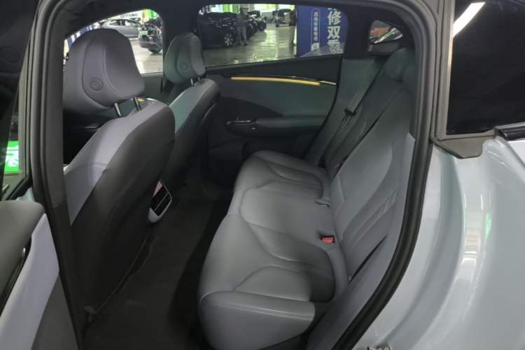 Used XPeng G7 2025 Model—702 Ultra Long Range Left Rear Seat