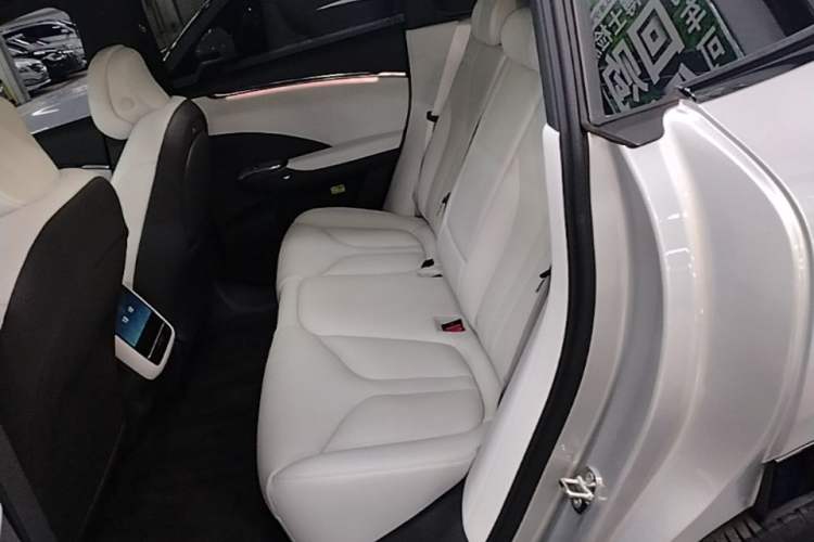 Used XPeng G7 2025 Model—602 Long Range Max Left Rear Seat