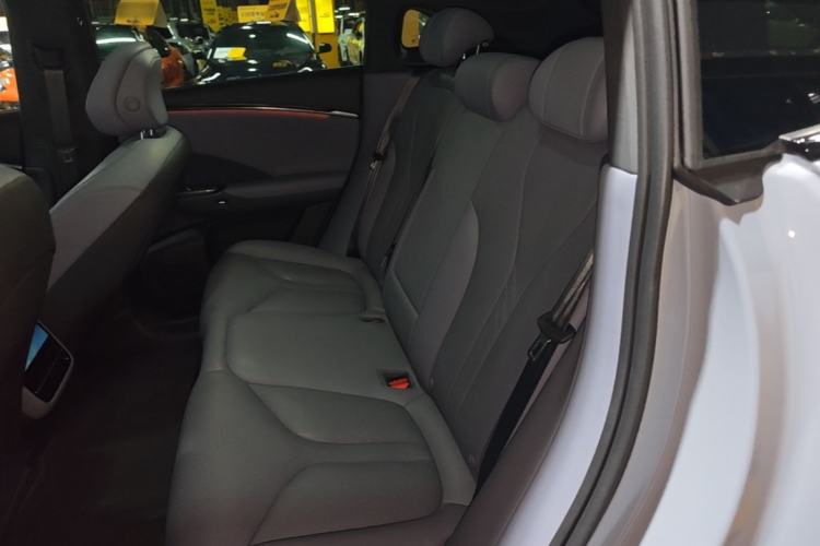 Used XPeng G7 2025 Model—702 Ultra Long Range Left Rear Seat