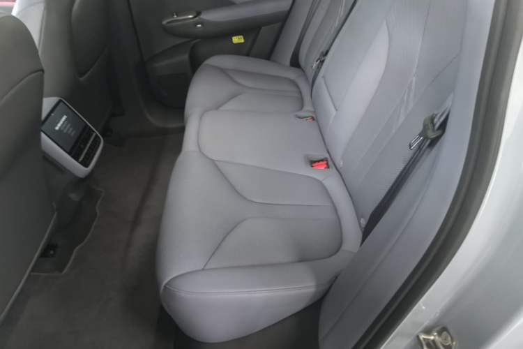 Used XPeng G7 2025 Model—702 Ultra Long Range Left Rear Seat