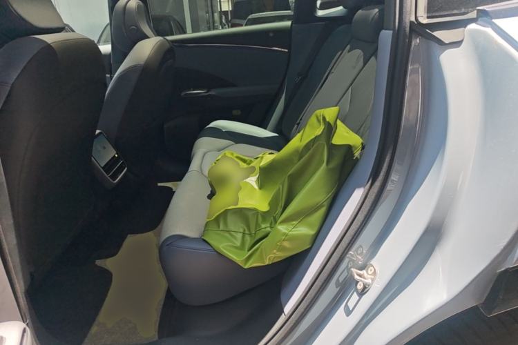 Used XPeng G7 2025 Model—602 Long Range Max Left Rear Seat