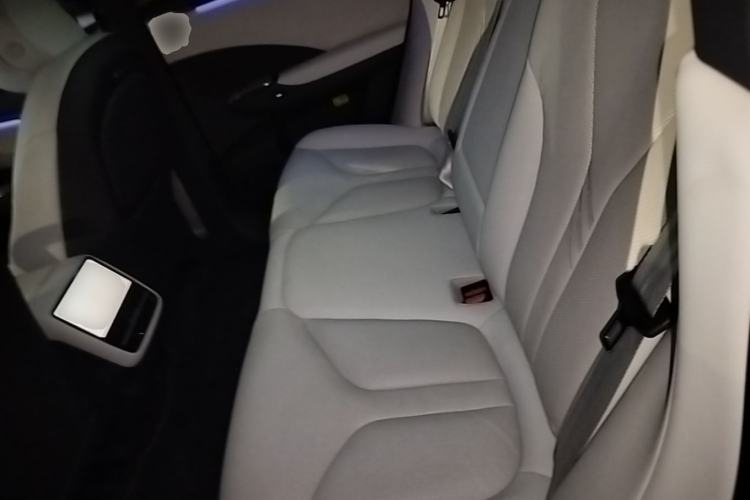 Used XPeng G7 2025 Model—702 Ultra Long Range Left Rear Seat