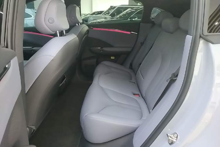 Used XPeng G7 2025 Model—702 Ultra Long Range Left Rear Seat