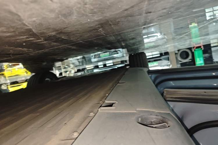 Used XPeng G7 2025 Model—702 Ultra Long Range Left Side Sill