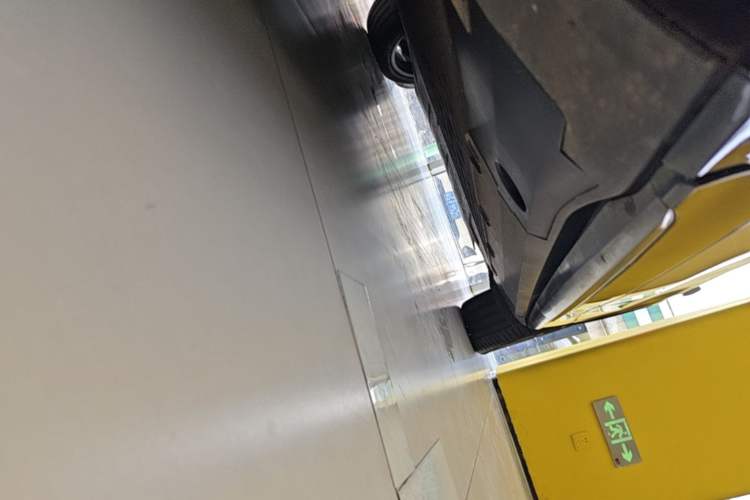 Used XPeng G7 2025 702 Max Left Side Sill