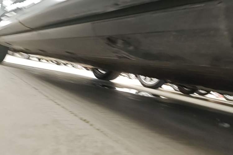 Used XPeng G7 2025 Model—702 Ultra Long Range Left Side Sill