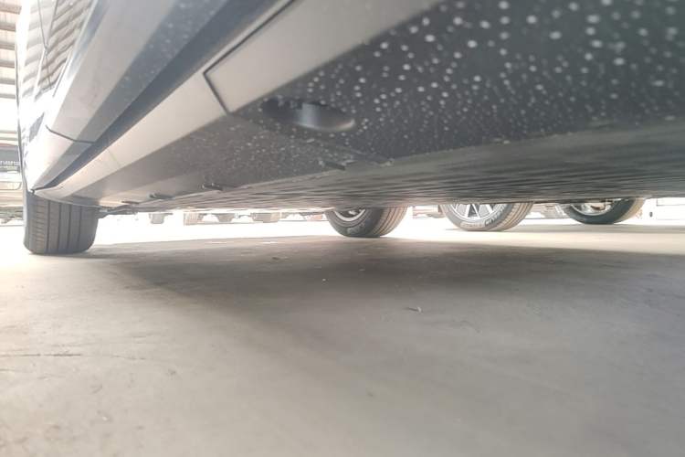 Used XPeng G7 2025 702 Max Left Side Sill