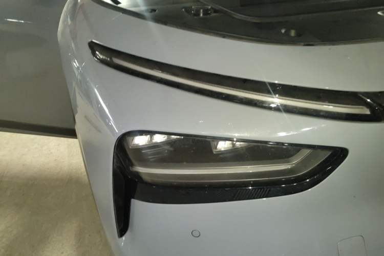 Used XPeng G7 2025 702 Max Right Front Headlight