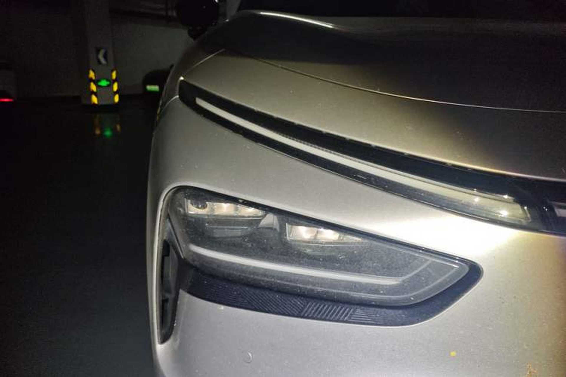 Used XPeng G7 2025 Model—602 Long Range Max Right Front Headlight