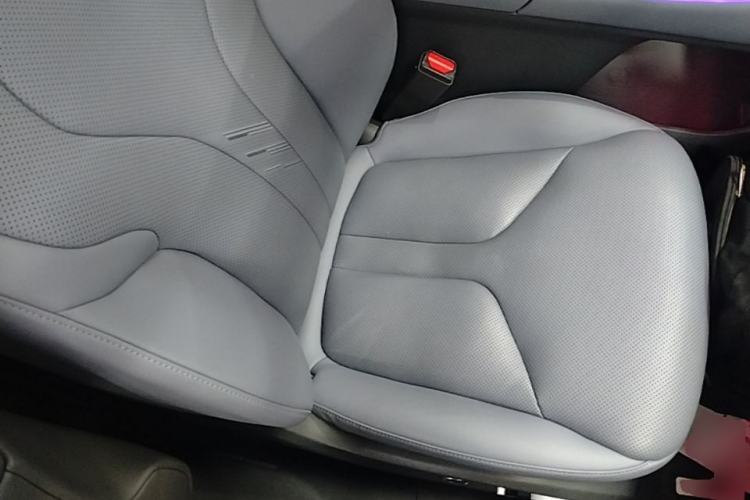 Used XPeng G7 2025 Model—702 Ultra Long Range Right Front Seat