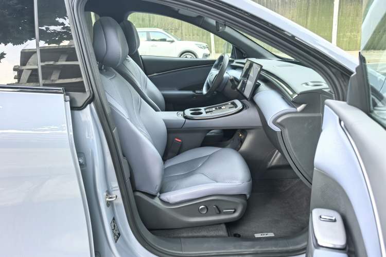 Used XPeng G7 2025 Model—702 Ultra Long Range Right Front Seat