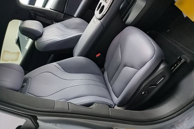 Used XPeng G7 2025 Model—702 Ultra Long Range Right Front Seat