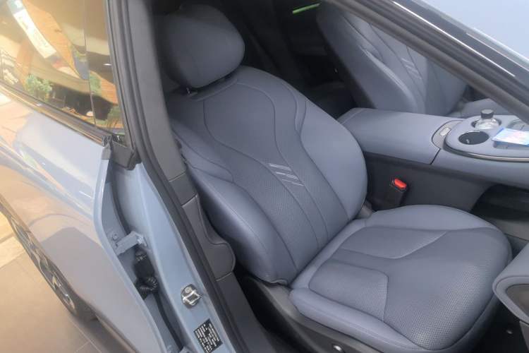 Used XPeng G7 2025 Model—702 Ultra Long Range Right Front Seat