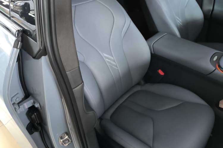 Used XPeng G7 2025 Model—702 Ultra Long Range Right Front Seat
