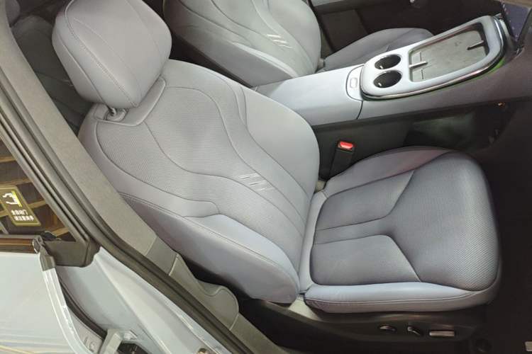 Used XPeng G7 2025 Model—702 Ultra Long Range Right Front Seat